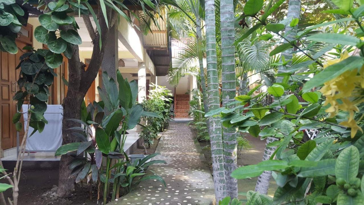 Sagita Bungalow Gili Trawangan Exterior photo